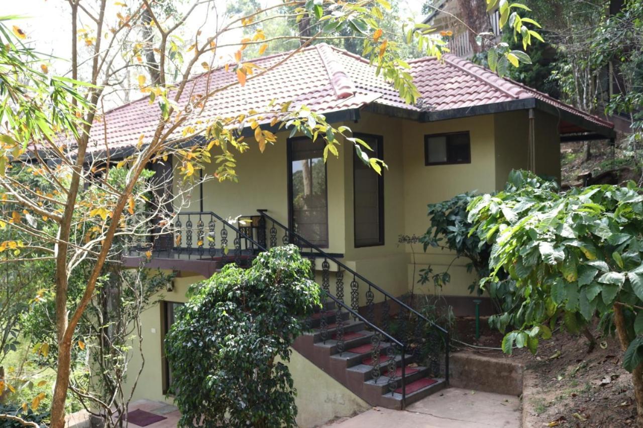 Serene Woods Villa Madikeri Luaran gambar