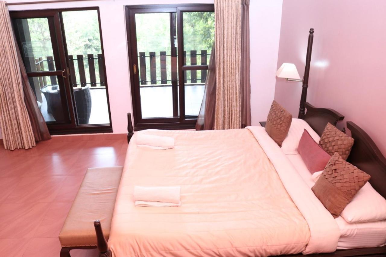 Serene Woods Villa Madikeri Luaran gambar